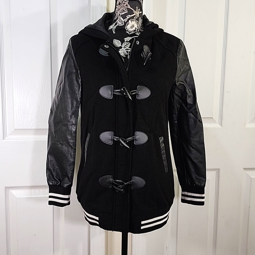 Forever 21 Black Hooded Jacket S